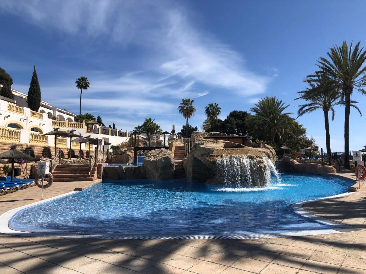Pool Paradise 卡尔佩 外观 照片